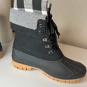 Maurice’s Piper Buffalo Plaid Mid Shaft Duck Boot